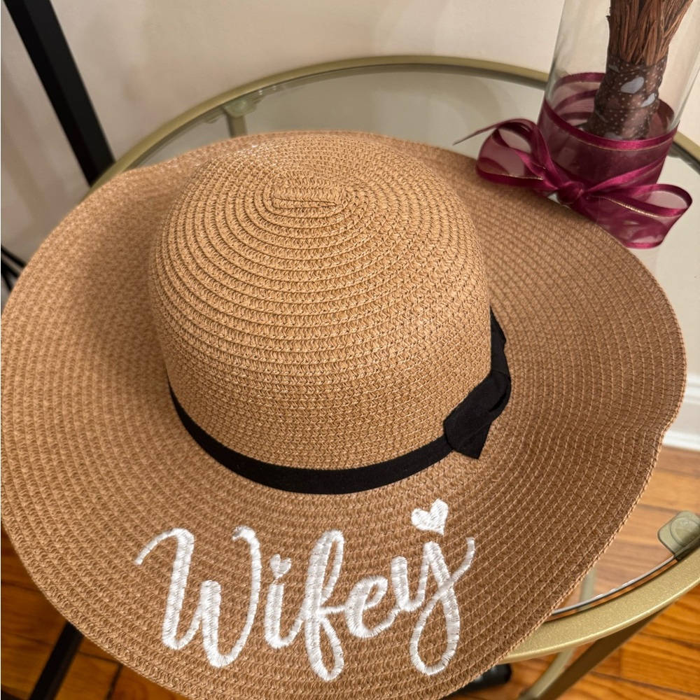 Chic Tan 'Wifey' Sun Hat
